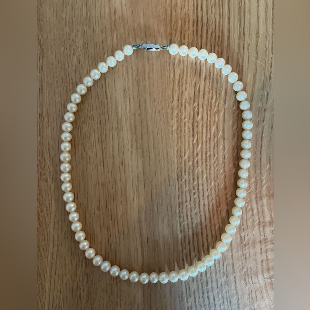 Vintage Japan Faux Pearl Necklace Classic Mid Century